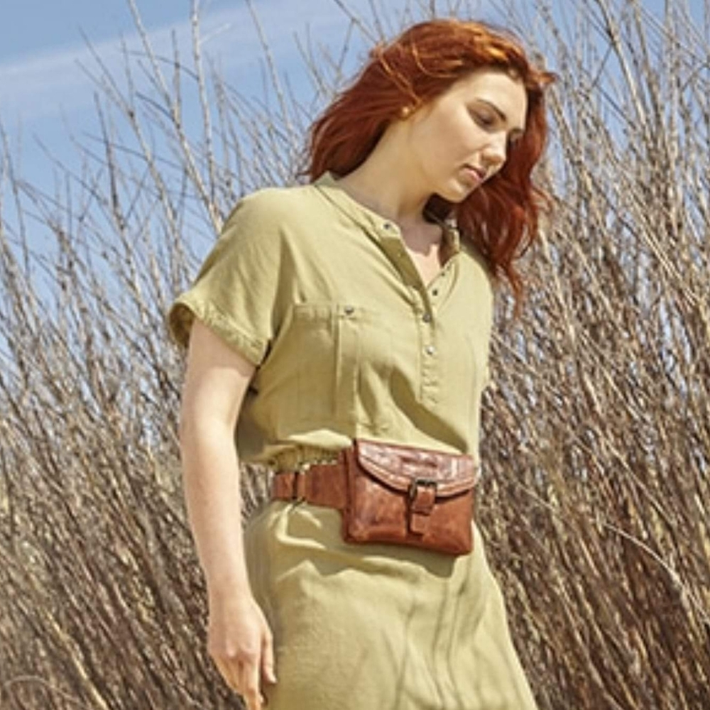 Spikes and Sparrow Brown Leather Belt Bag